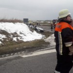 Einsatzkräfte sichern den Einsatzort