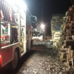 Feuerwehrfahreuge beleuchten den Einsatzort