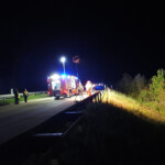 Einsatzkräfte suchen im Hang