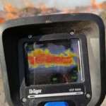 Anzeige der Wärmebildkamera zeigt 788°C des Osterfeuers