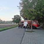 TSF und Einsatzgruppe vor dem Kindergarten in Oestheim