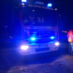 Das TSF mit eingeschalteten Scheinwerfern